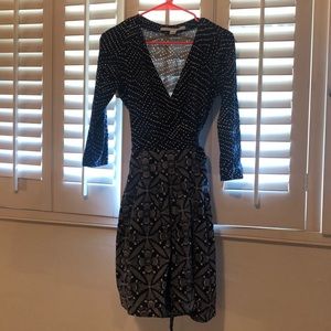 Diane Von Furstenberg blue wrap dress size 4